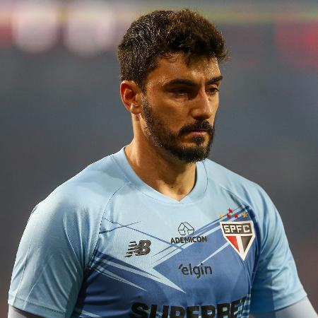 Rafael, do São Paulo, foi expulso durante jogo contra o Athletico pela Copa do Brasil