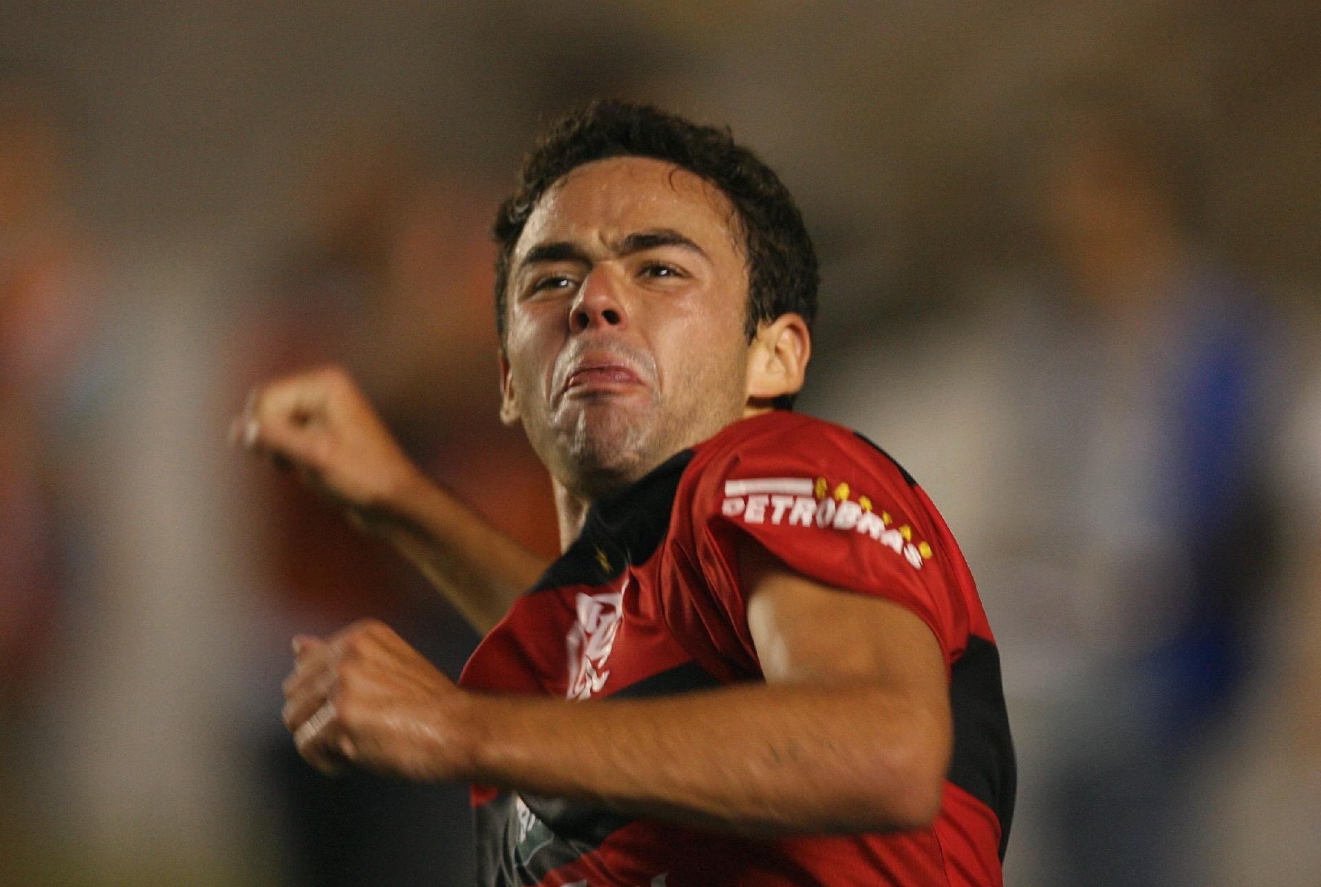 Resultado de imagem para Ex-Flamengo e SPFC, Juan anuncia aposentadoria: Saiu um peso das costas