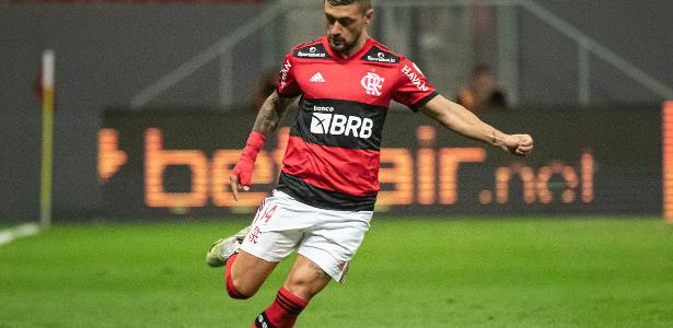 Mauro: Flamengo fez elenco para três competições, não para Eliminatórias