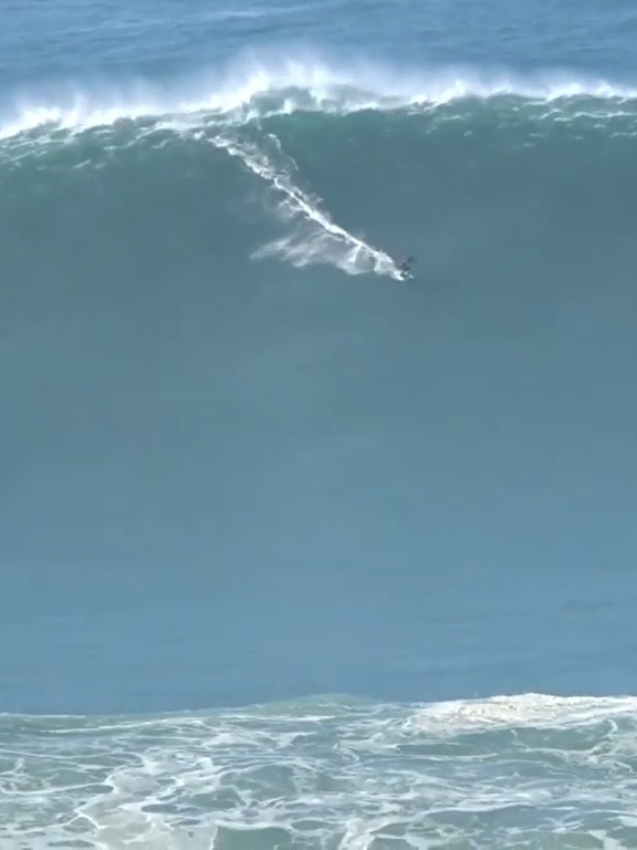 Qual surfista pegou a maior onda?