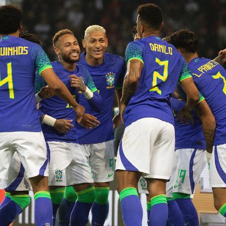 Com Neymar e Richarlison, jogadores da seleção comemoram gol contra a Tunísia - Lucas Figueiredo/CBF