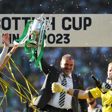 Angelos Postecoglou, ex-Celtic, foi anunciado como novo comandante do Tottenham, na Inglaterra - Mark Runnacles/Getty Images