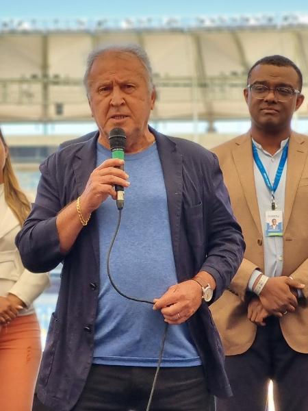 Zico, em homenagem no Maracanã pelos 70 anos