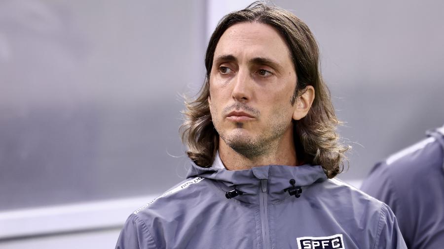 Zubeldía, técnico do São Paulo, no jogo contra o Palmeiras, pelo Brasileirão Zubeldía, técnico do São Paulo, no jogo contra o Palmeiras, pelo Brasileirão