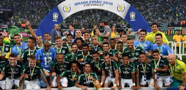 Campeão brasileiro de 2016, Palmeiras domina a seleção do campeonato eleita pela CBF - Nelson Almeida/AFP