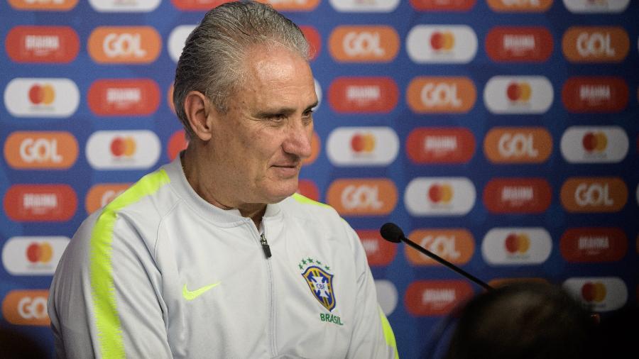 Tite não quis prolongar o assunto sobre o seu futuro na seleção brasileira - Pedro Martins/Mowa Press