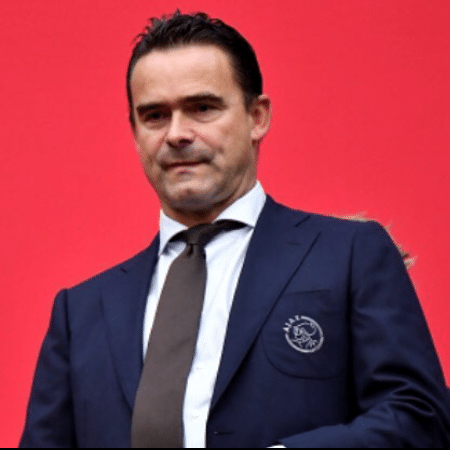 Overmars deixou o Ajax  - Reprodução