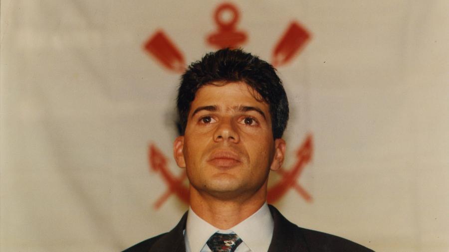 Túlio jogou apenas seis meses pelo Corinthians, em 1997, após deixar o Botafogo - Fernando R. Cavalcanti/Folhapress