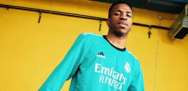 Real Madrid apresenta coleção de uniformes de viagem em parceria