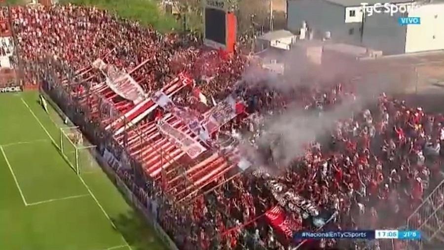 Arquibancada lotada no retorno da torcida do San Martín de Tucumán aos estádios argentinos neste fim de semana - Reprodução TV