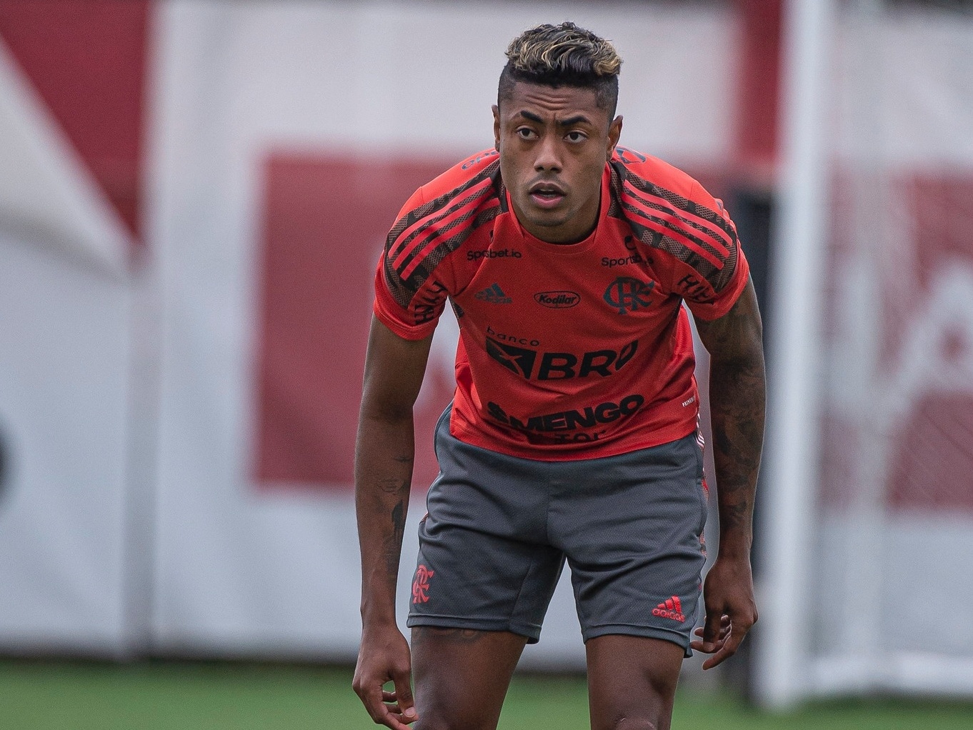 Bruno Henrique vai passar por nova cirurgia três meses após primeiro  procedimento no joelho; Flamengo atualiza cenário do atleta - ESPN