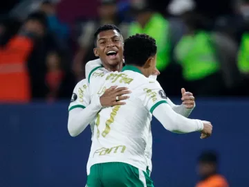 Herói palmeirense, Luis Guilherme celebra 1° gol no profissional: 'Momento único'