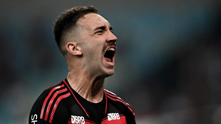 Léo Ortiz, do Flamengo, festeja gol sobre a LDU em duelo da Libertadores Léo Ortiz, do Flamengo, festeja gol sobre a LDU em duelo da Libertadores