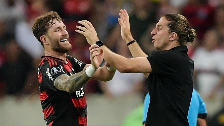 Léo Pereira celebra gol do Flamengo