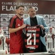 Jorginho é apresentado pelo Fla e brinca com repórter: 'Quer me aposentar?'
