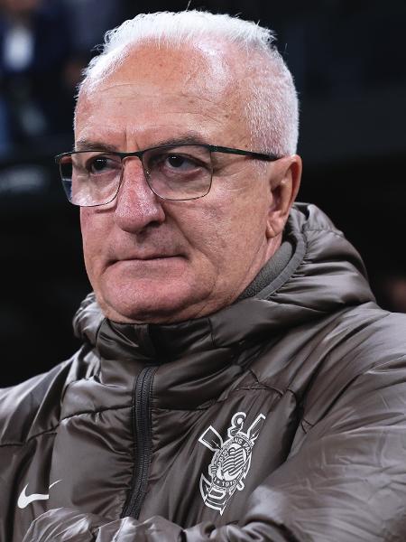 Dorival Júnior, técnico do Corinthians, durante jogo contra o Cruzeiro no Brasileirão