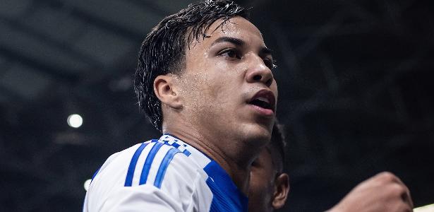 Cruzeiro encerra negociações com Flamengo por Kaio Jorge por R$ 316 milhões.