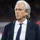 Jorge Jesus diz que leu carta de Cristiano Ronaldo: 'Pensar na sele&ccedil;&atilde;o'