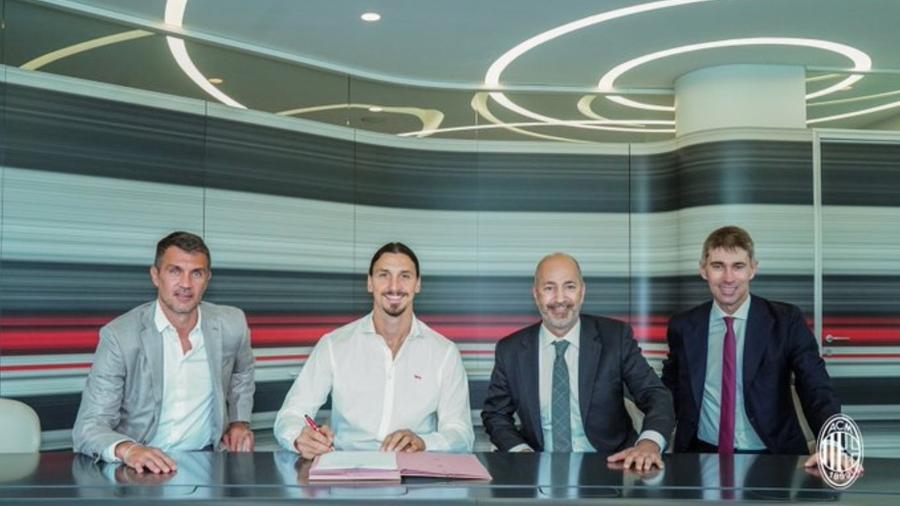 Zlatan Ibrahimovic renova contrato com o Milan até 30 de junho de 2021 - AC Milan/Divulgação