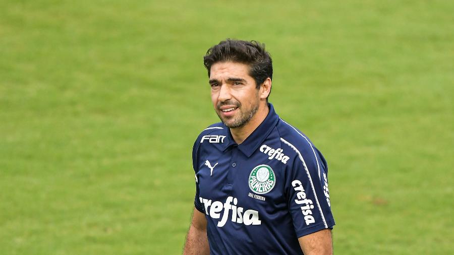 Técnico Abel Ferreira terá um enorme desafio no comando do Palmeiras neste sábado - Thiago Ribeiro/AGIF