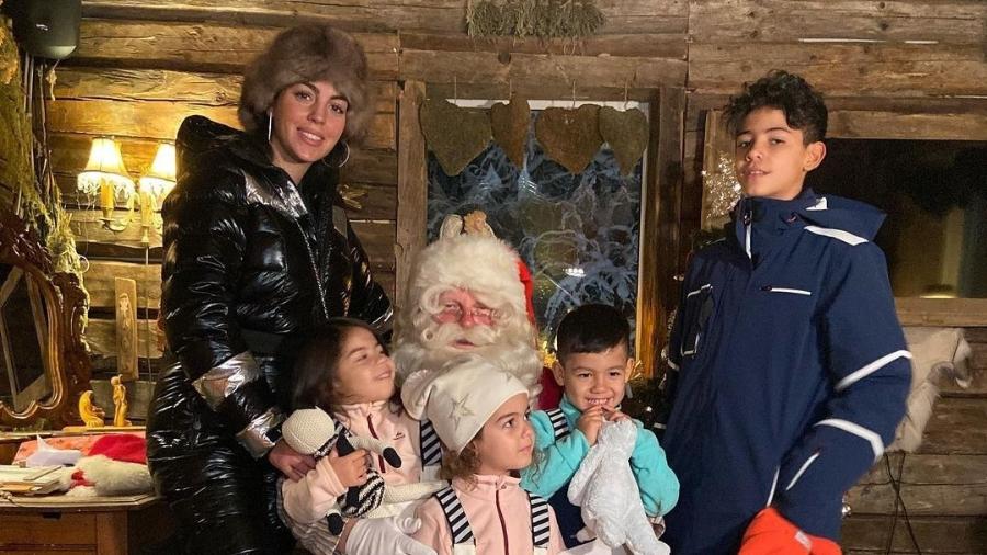 Filhos de Cristiano Ronaldo vão para Lapônia ver o Papai Noel - Reprodução/Instagram