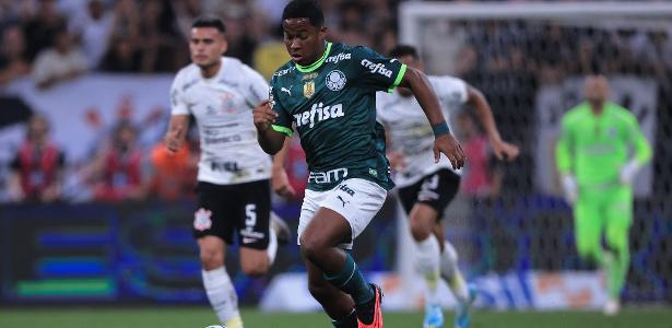 Corinthians deve evitar 4-3-3 diante do Palmeiras para evitar riscos, alerta Casão.