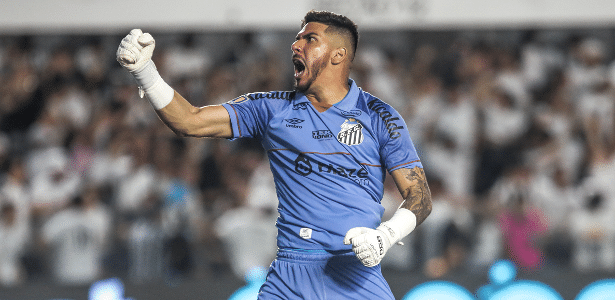 Desempenho de João Paulo se destaca em jogo entre Santos e Palmeiras