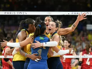 Vôlei: Brasil 'dá o troco' no Japão, faz 3 a 0 e garante vaga nas quartas