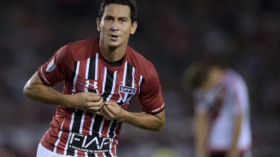Ganso comemora gol pelo São Paulo contra o River Plate - JUAN MABROMATA/AFP