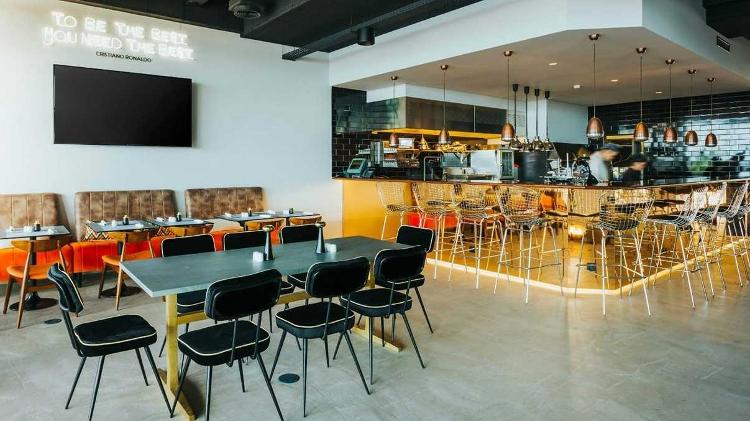 O lifestyle hotel, como se autodefine, passou a distribuir a partir deste semestre souvenirs ligados a Cristiano Ronaldo - Divulgação/PestanaCR7.com - Divulgação/PestanaCR7.com