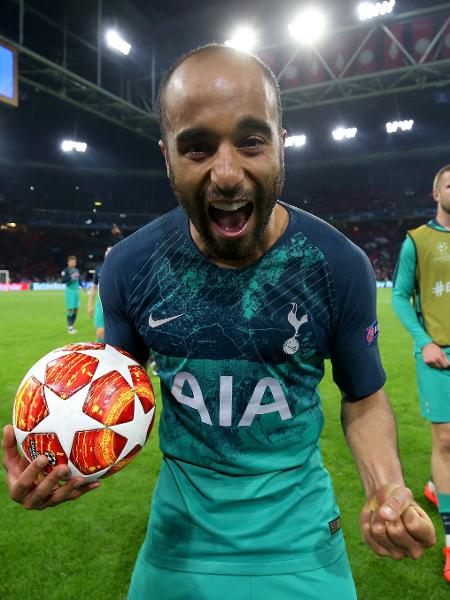 Lucas Moura comemorando vitória do Tottenham, finalista da Liga dos Campeões  - Tottenham Hotspur FC via Getty Images