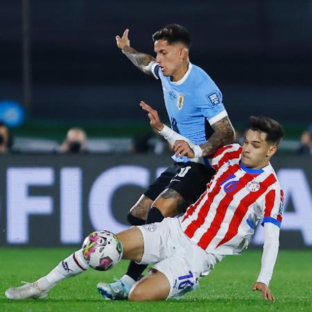 Bobadilla, jogador do São Paulo, em ação durante jogo pelo Paraguai nas Eliminatórias - Ernesto Ryan/Getty Images