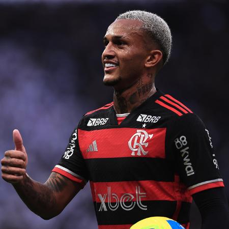 Wesley, lateral do Flamengo