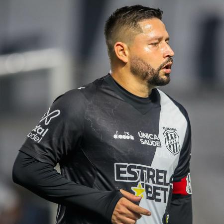 Elvis se mostrou incomodado após a derrota da equipe de Campinas para o Paysandu