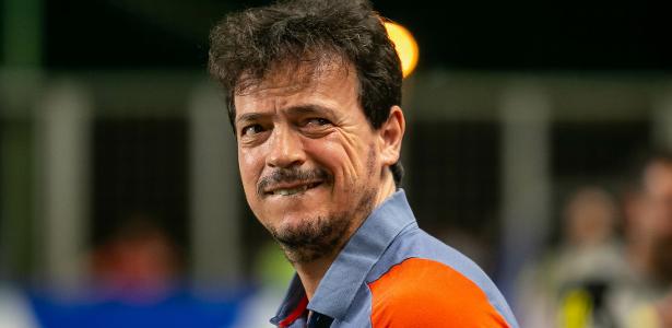 Fernando Diniz não reconhece desempenho tenebroso do Cruzeiro.