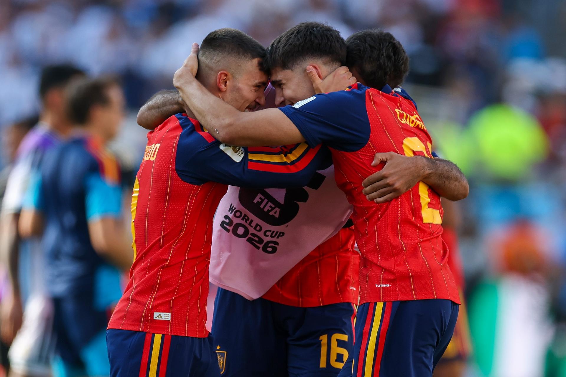 Jogadores da Espanha comemoram contra a Argentina pela Copa do Mundo - undefined