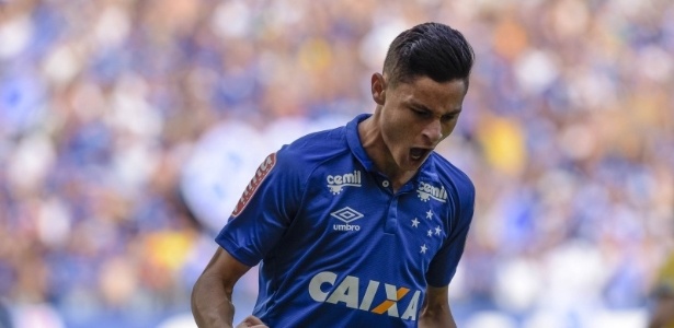 Lateral sentiu as primeiras vaias em 2017 e respondeu em campo na semana seguinte - Washington Alves/Cruzeiro