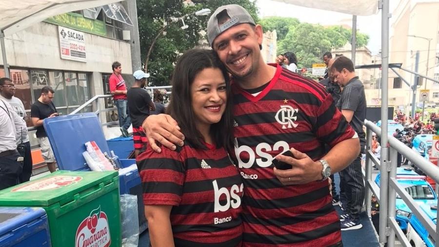 Cristine e Anderson comemoram festa do Flamengo no trio com jogadores - Divulgação