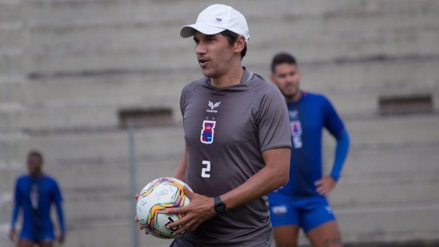 Lúcio Flávio, auxiliar técnico do Paraná - Rui Santos / Paraná