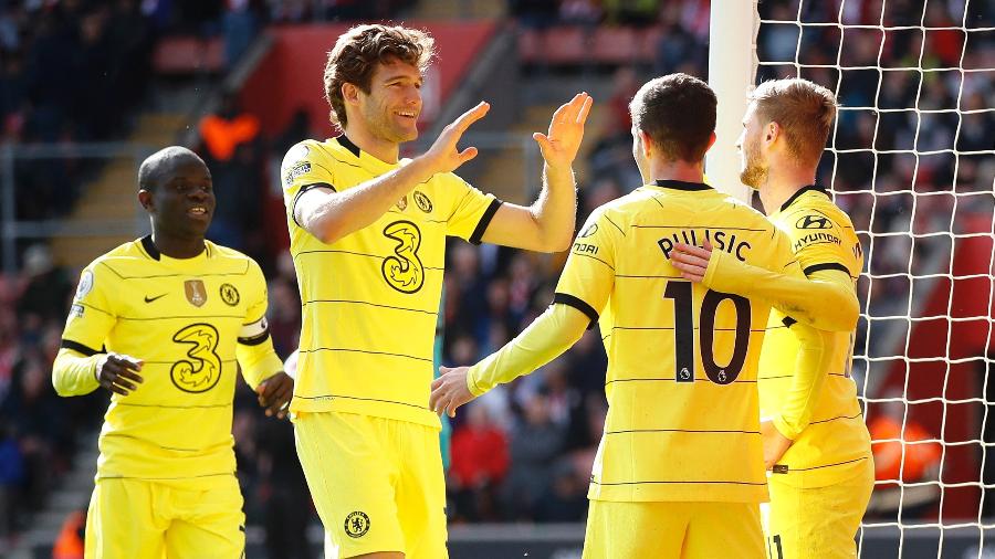 Jogadores do Chelsea comemoram gol marcado contra o Southampton, em jogo válido pelo Campeonato Inglês - Peter Nicholls/Reuters