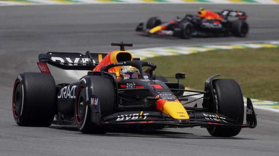 Max Verstappen, da Red Bull, durante primeiro treino livre do GP de São Paulo, em Interlagos - REUTERS/Ricardo Moraes