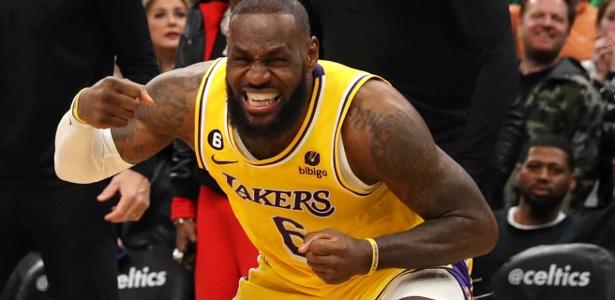 VÍDEO: LeBron James e o lance livre mais embaraçoso da carreira - CNN  Portugal