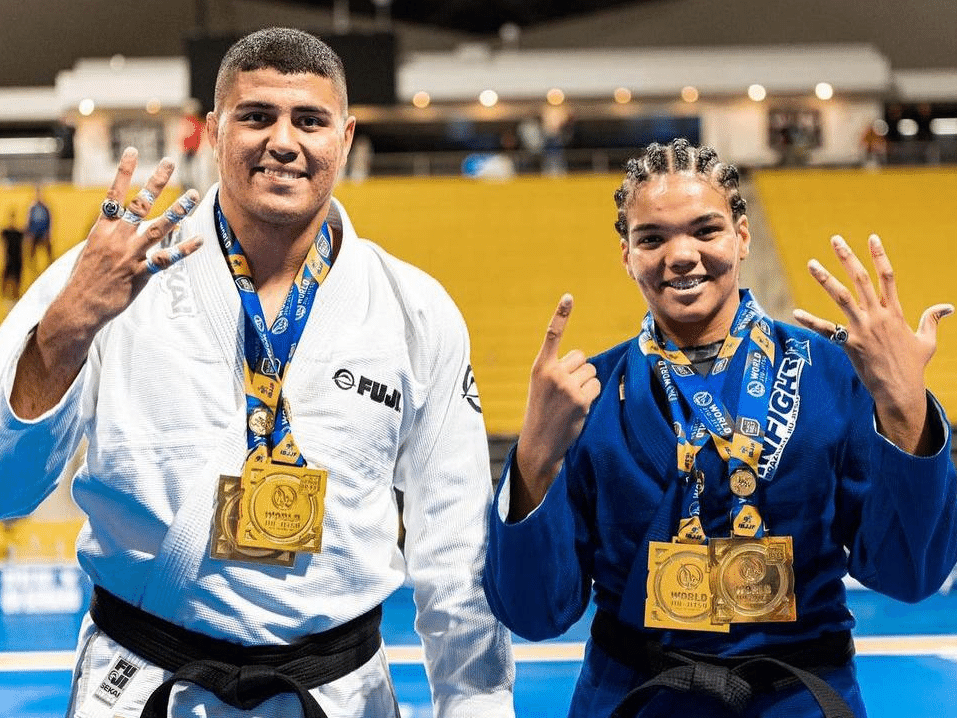 Mundial de Jiu-Jitsu 2023: Victor Hugo e Gabi Pessanha dão show e faturam  ouro duplo
