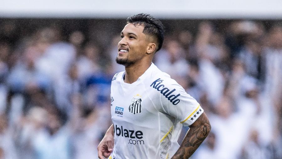 Marcos Leonardo é um dos destaques do Santos 