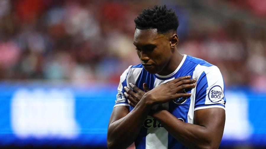 Samu comemora gol marcado pelo Porto contra o Inter Miami no Mundial - Kai Pfaffenbach/REUTERS