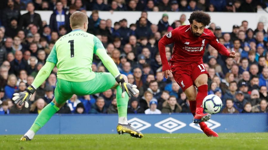 Campeonato inglês: Salah faz dois e Liverpool derrota Everton