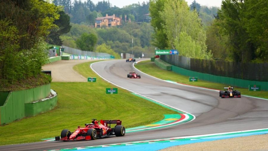 Charles Leclerc (Ferrari) chega a Imola como líder isolado do campeonato; etapa terá sprint para definir grid de largada - Dan Istitene - Formula 1/Formula 1 via Getty Images
