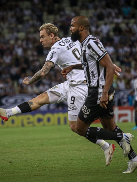 No primeiro turno, Ceará venceu o Corinthians por 3 a 1 após golaço de Róger Guedes - Lucas Emanuel/AGIF