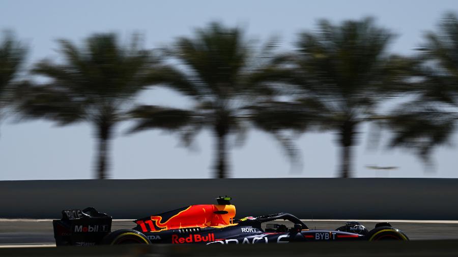 Sergio Perez, da Red Bull, durante o terceiro e último dia de testes da pré-temporada da F1 - Clive Mason/Getty Images
