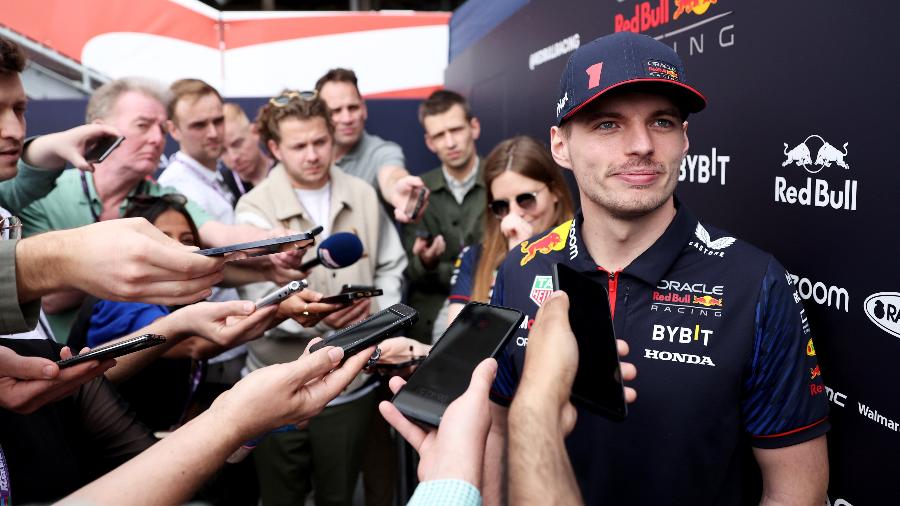 Max Verstappen conversou com a imprensa no Azerbaijão nesta quinta-feira. - Francois Nel/Getty Images